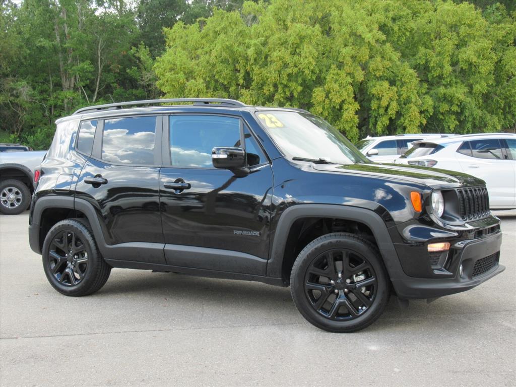 2023 Jeep Renegade Altitude photo 2
