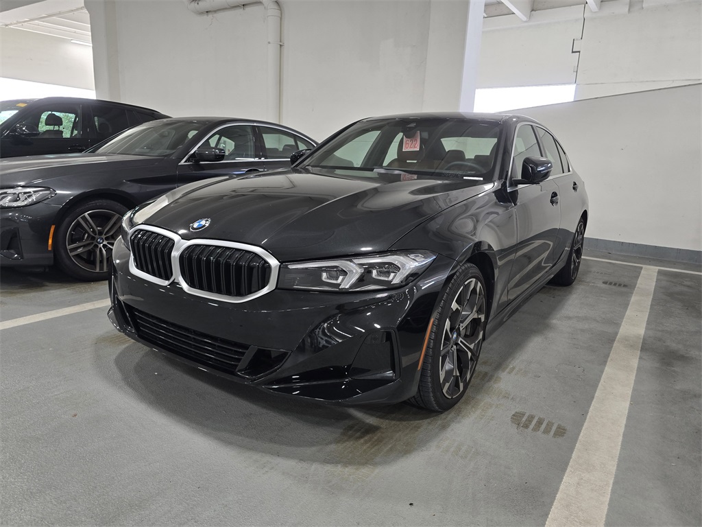 2025 BMW 3 Series 330i's photo