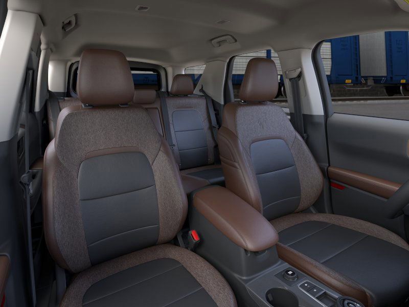 2025 Ford Bronco Sport Outer Banks photo 3