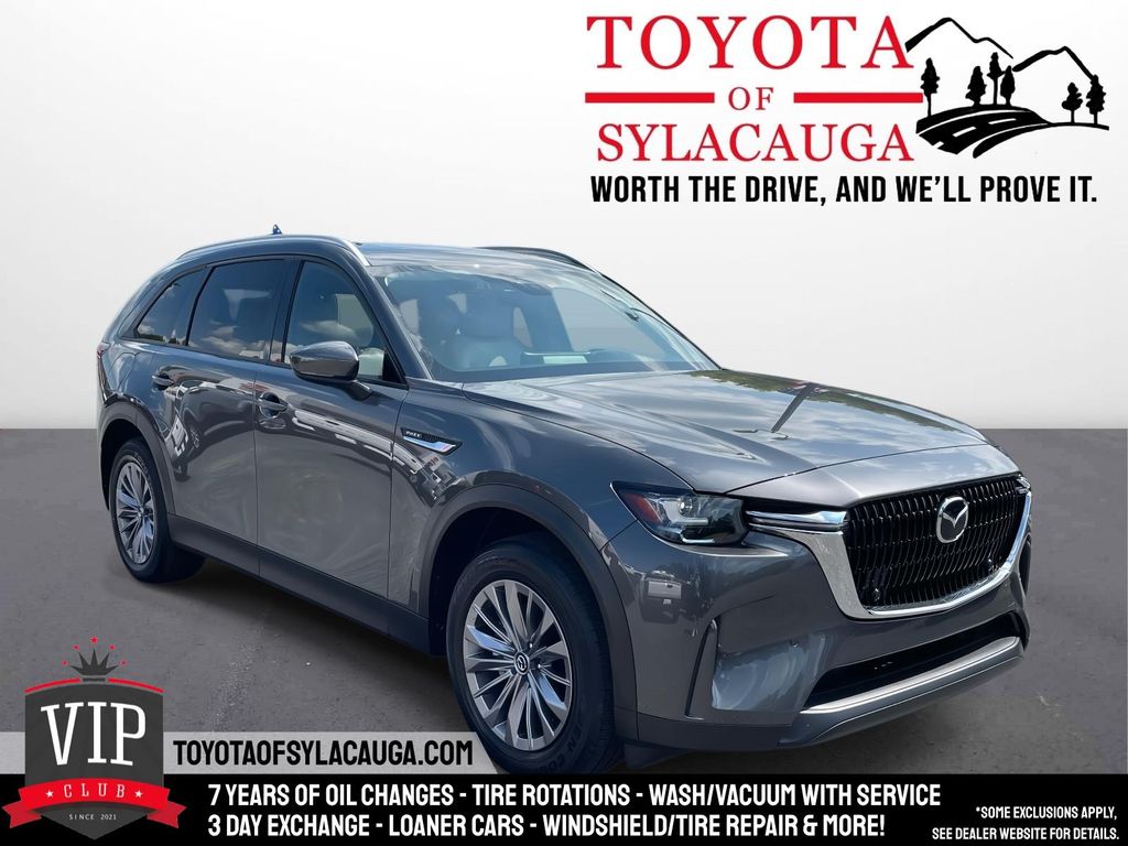 2025 Mazda CX-90 Preferred Package's photo