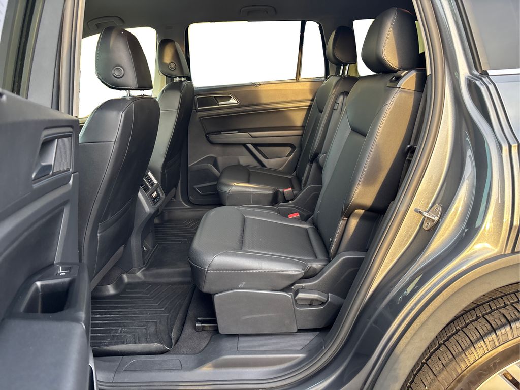 2019 Volkswagen Atlas V6 SE photo 3
