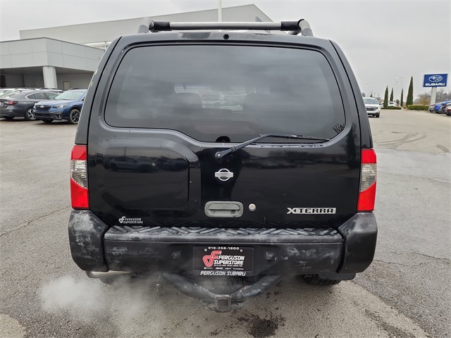 2000 Nissan Xterra SE photo 2