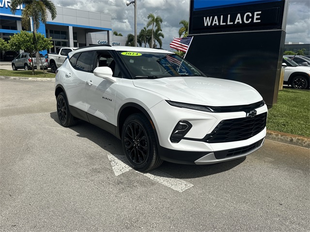 2024 Chevrolet Blazer 2LT photo 3