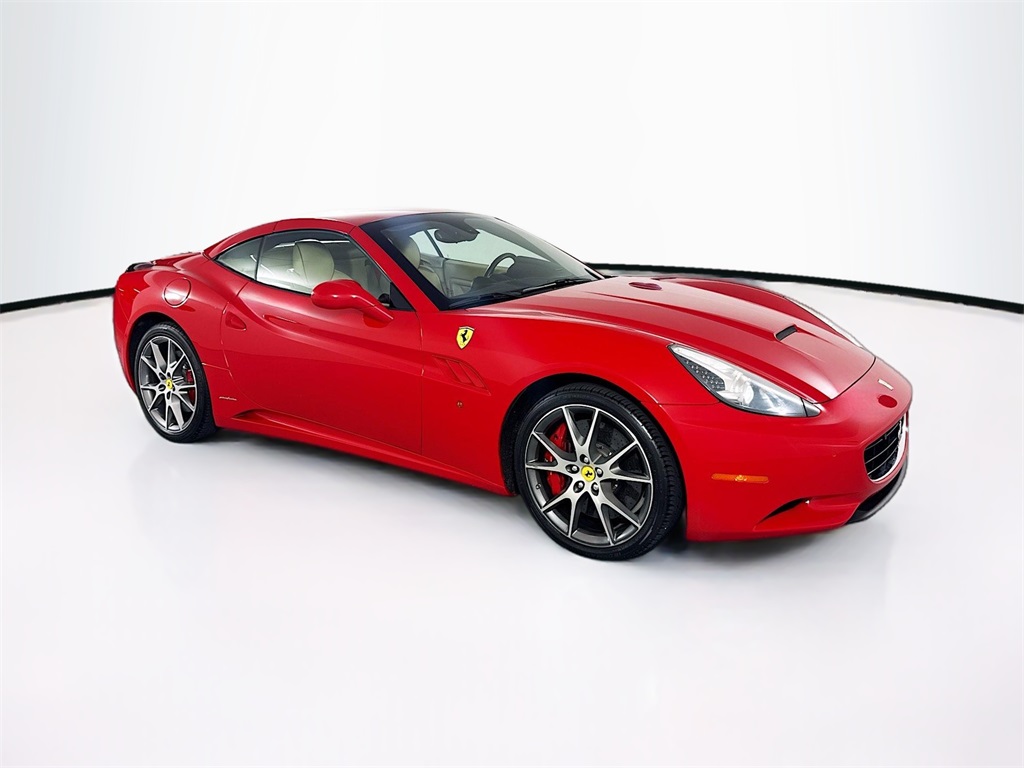 2013 Ferrari California Base photo 3
