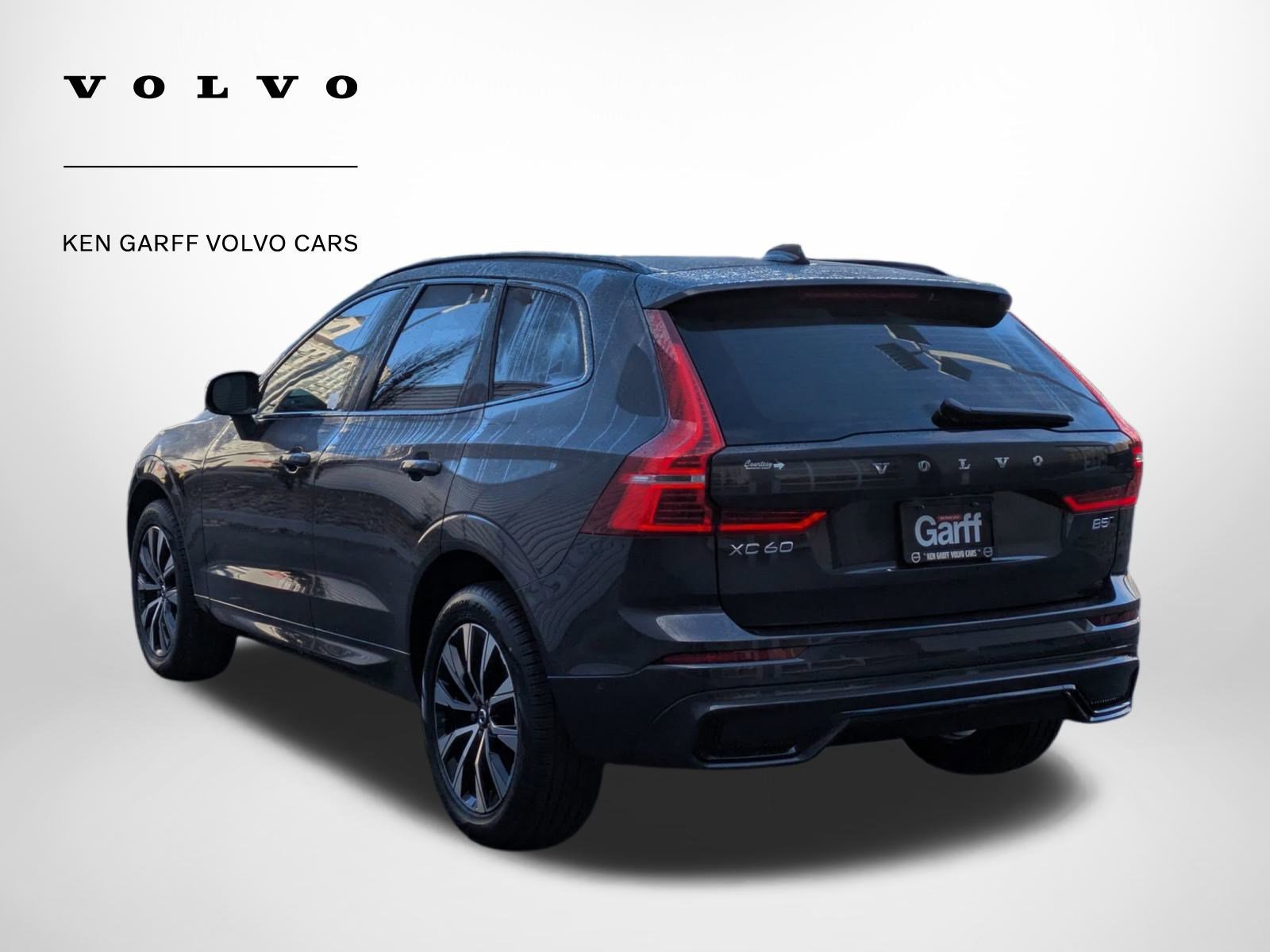 2023 Volvo XC60 Plus photo 4