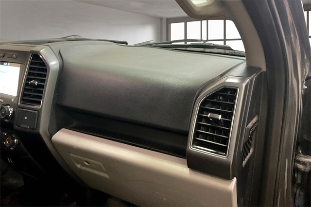 2019 Ford F-150 XLT photo 8