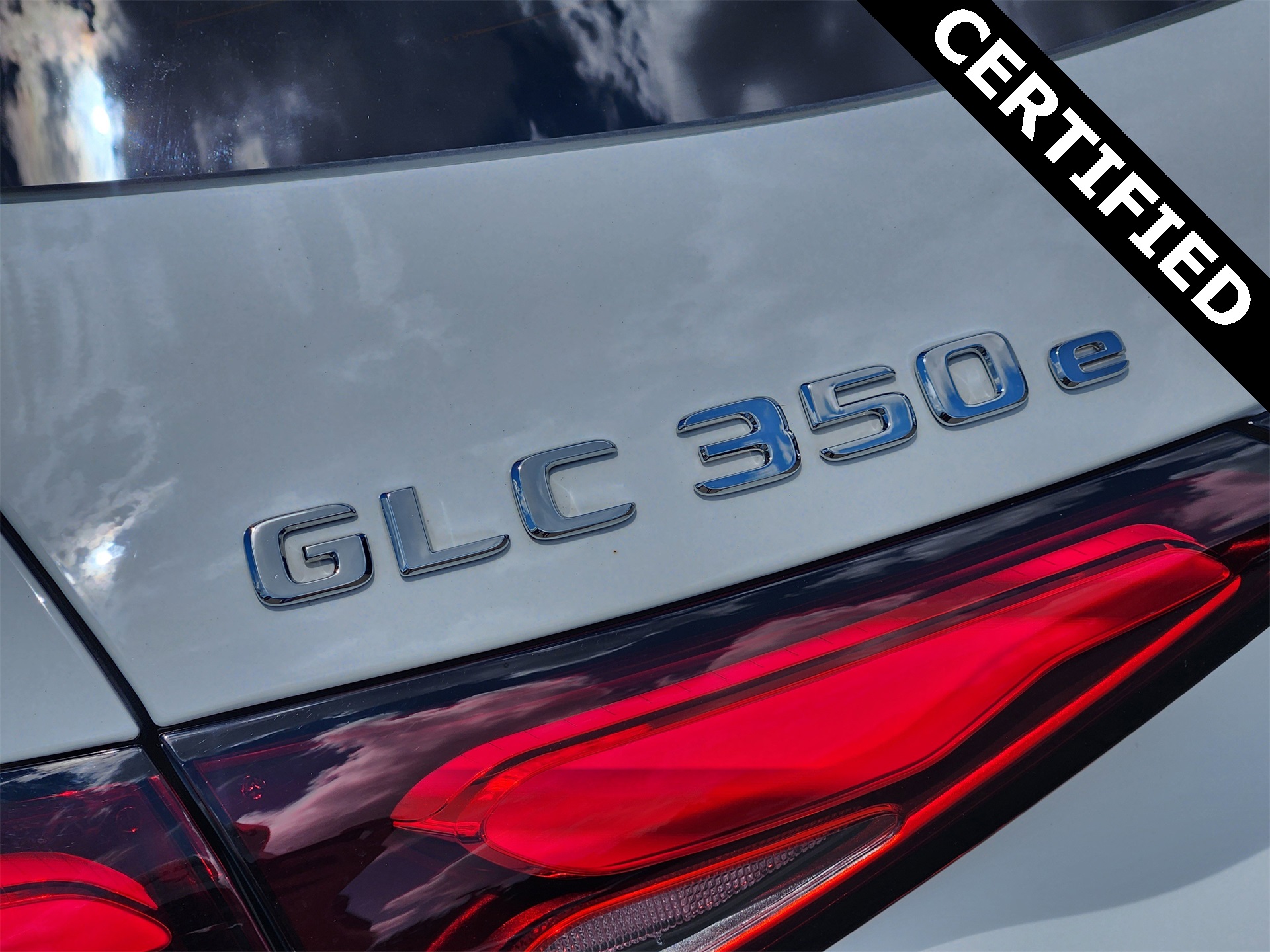 2025 Mercedes Benz GLC 350e 4MATIC photo 8