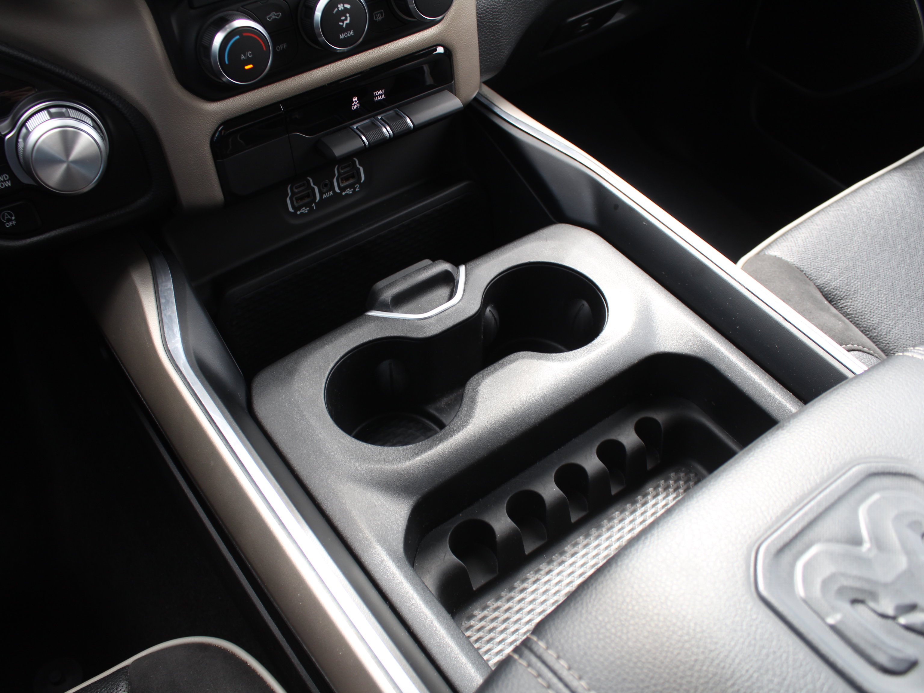 2022 Ram 1500 Laramie photo 24