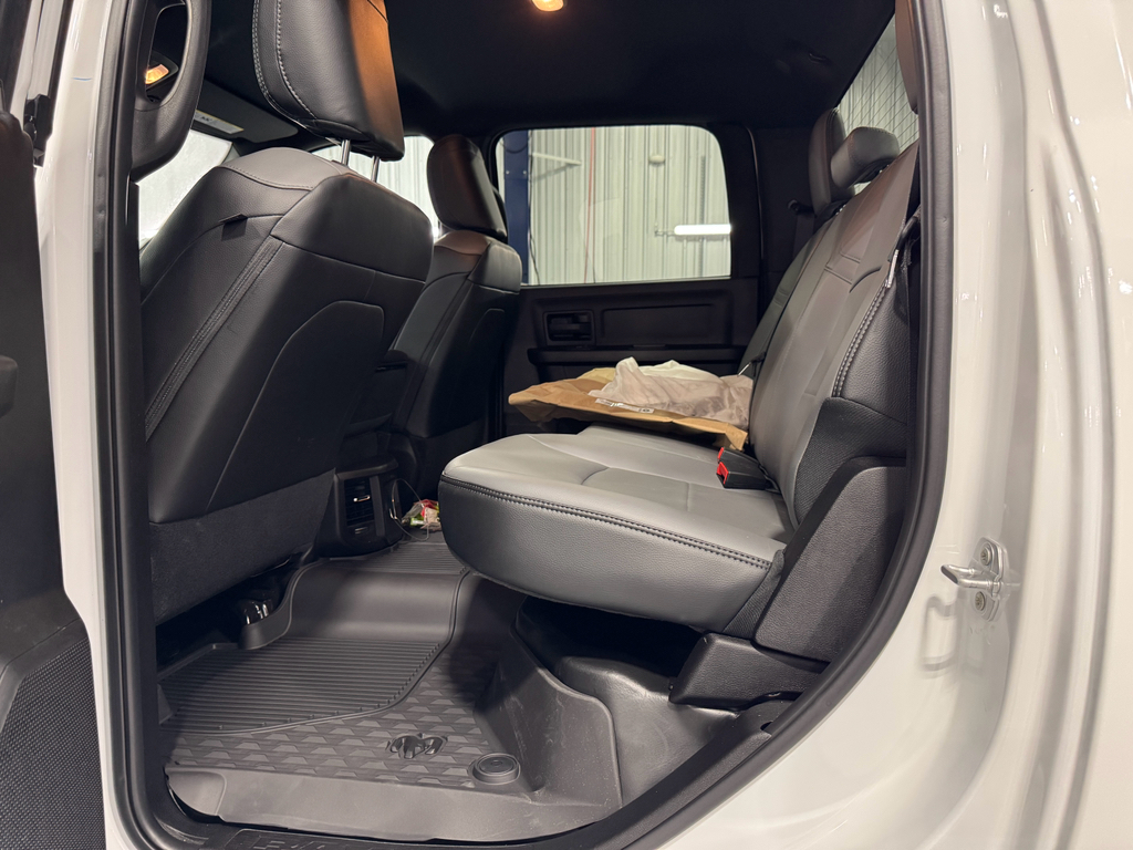 2025 Ram 3500 Tradesman photo 5