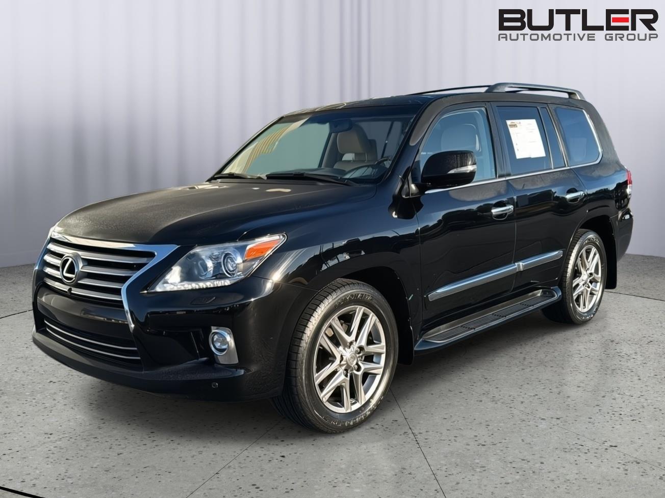 2015 Lexus LX 570's photo