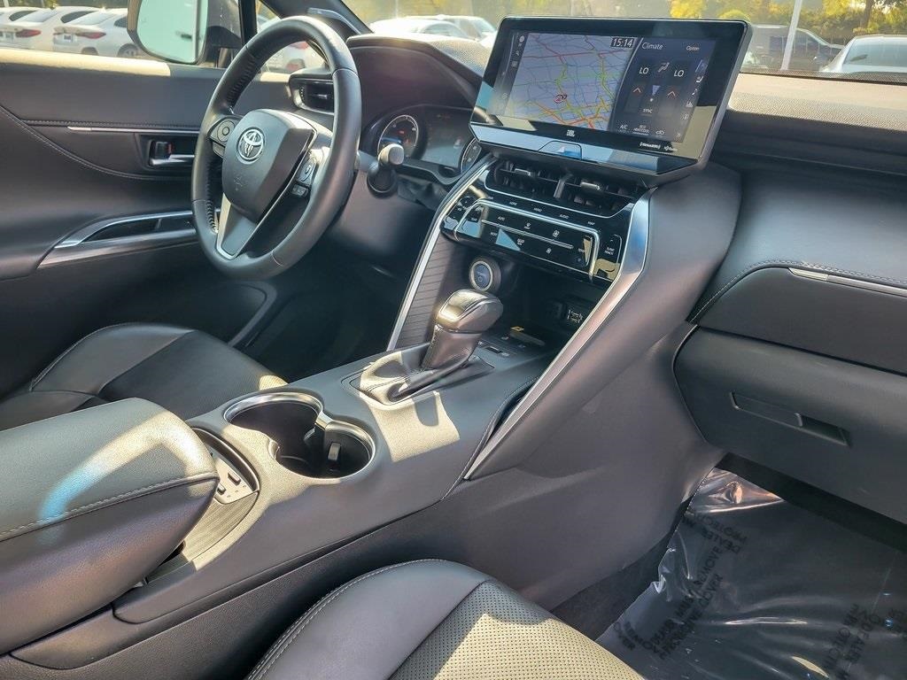 2021 Toyota Venza Limited photo 22