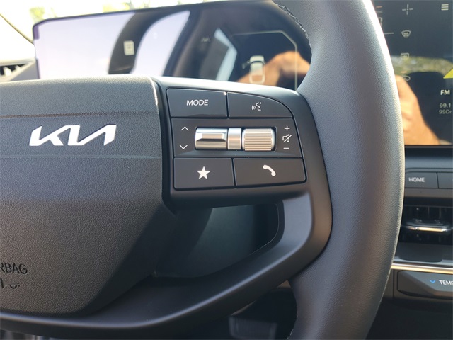 2025 Kia K4 EX photo 12