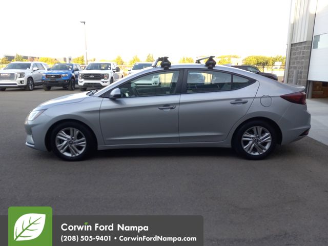 2020 Hyundai Elantra SEL photo 6