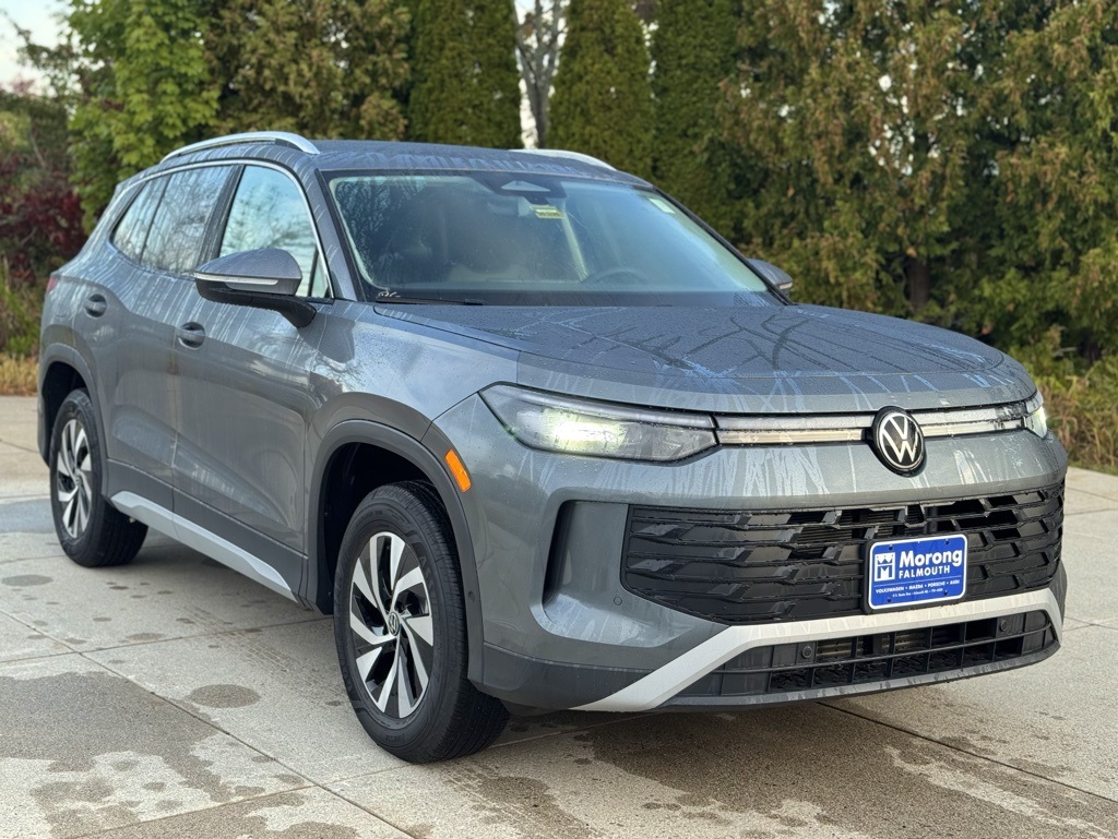 2025 Volkswagen Tiguan S's photo