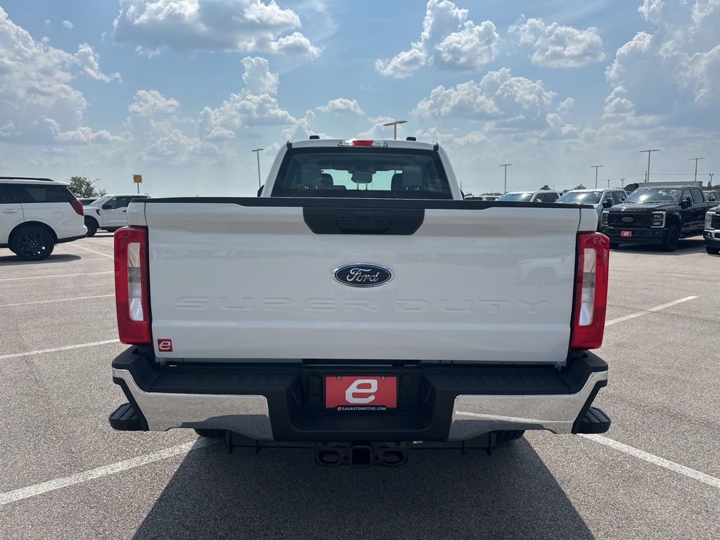2026 Ford F-250 photo 7