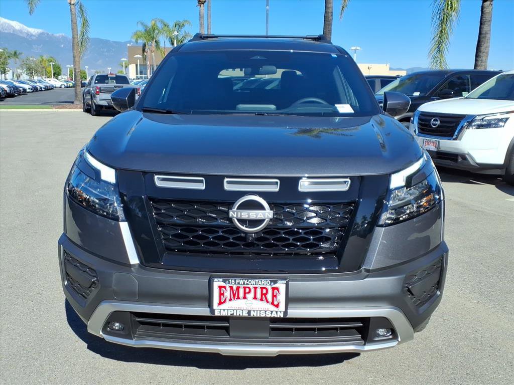 2025 Nissan Pathfinder Rock Creek photo 2