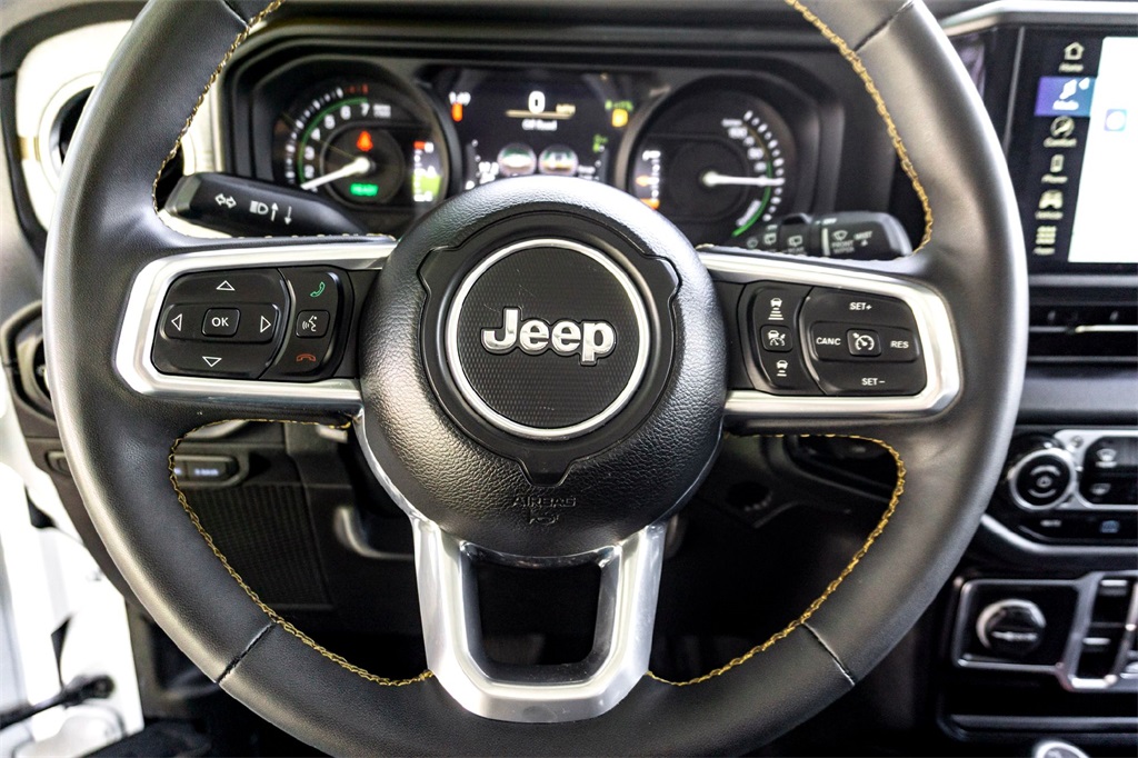 2024 Jeep Wrangler Sahara 4xe photo 16