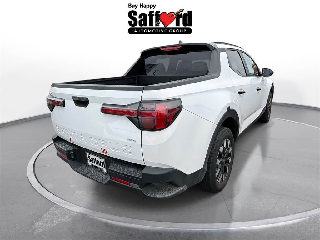 2025 Hyundai Santa Cruz SEL photo 2