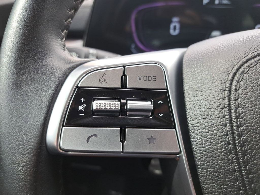 2024 Kia Telluride LX photo 23