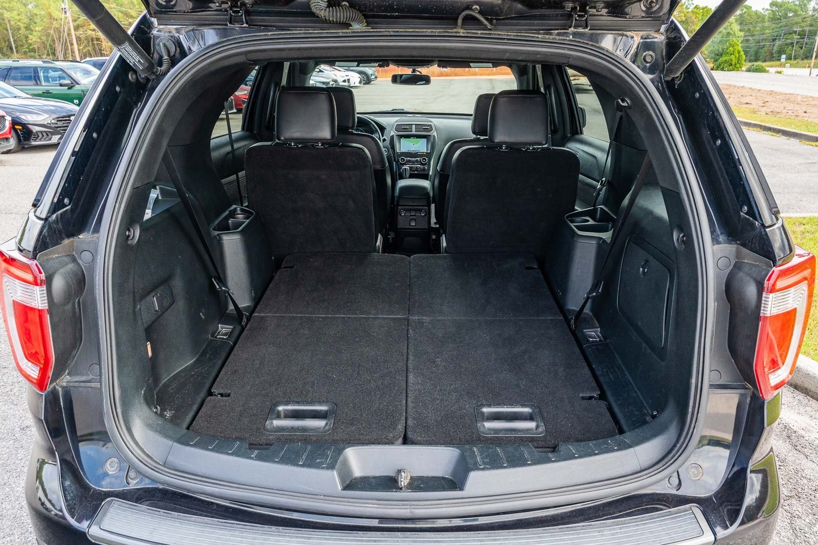 2019 Ford Explorer XLT photo 13