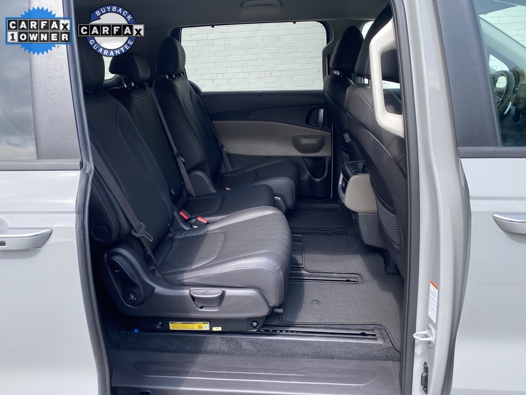2025 Kia Carnival EX photo 10