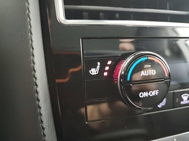 2022 Nissan Armada SV photo 24