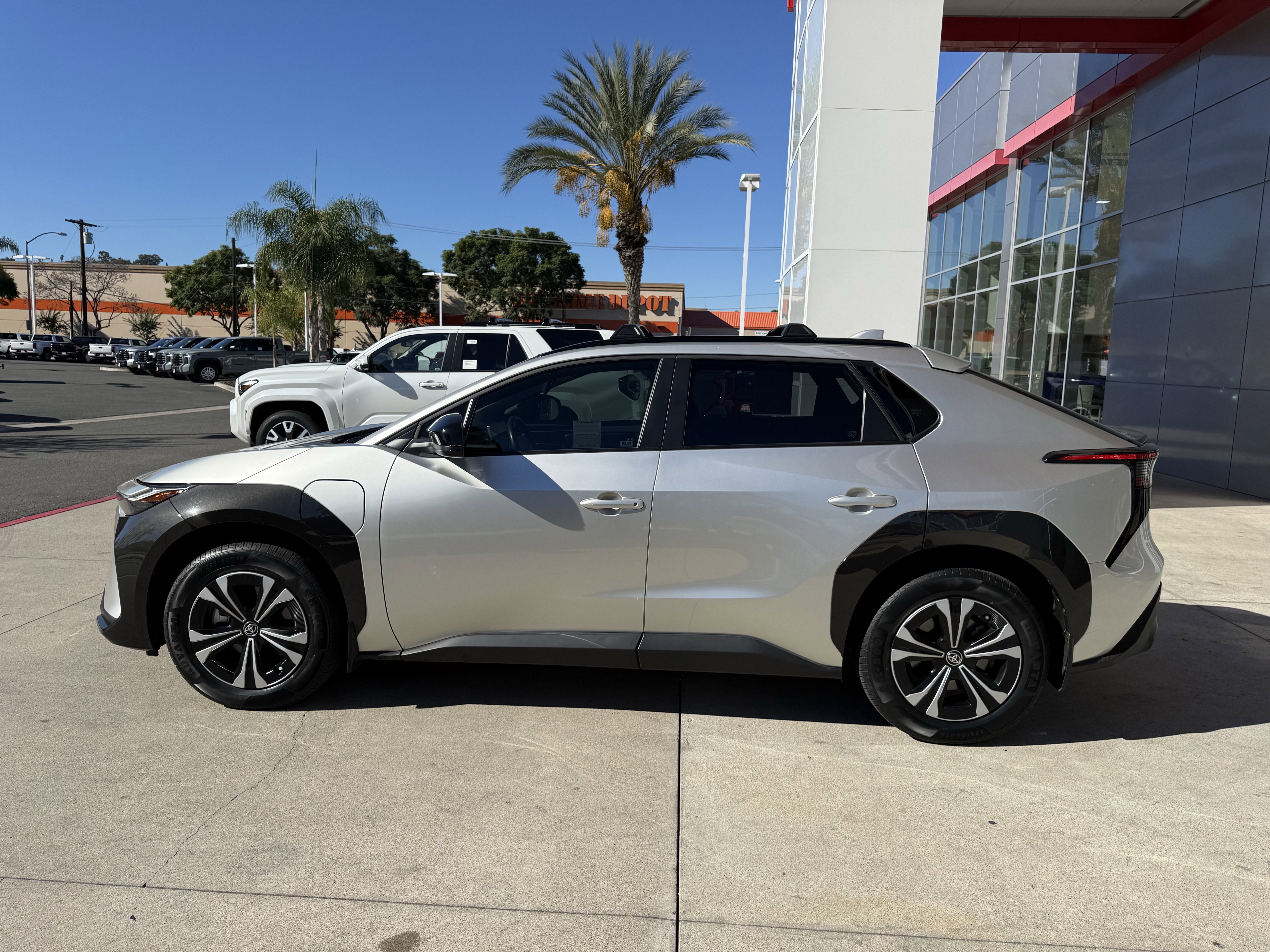 Used 2024 Toyota bZ4X XLE with VIN JTMAAAAA6RA043215 for sale in San Diego, CA