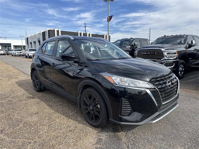 2023 Nissan Kicks SV photo 3