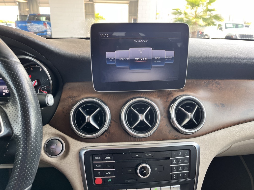 2018 Mercedes Benz GLA 250 photo 9