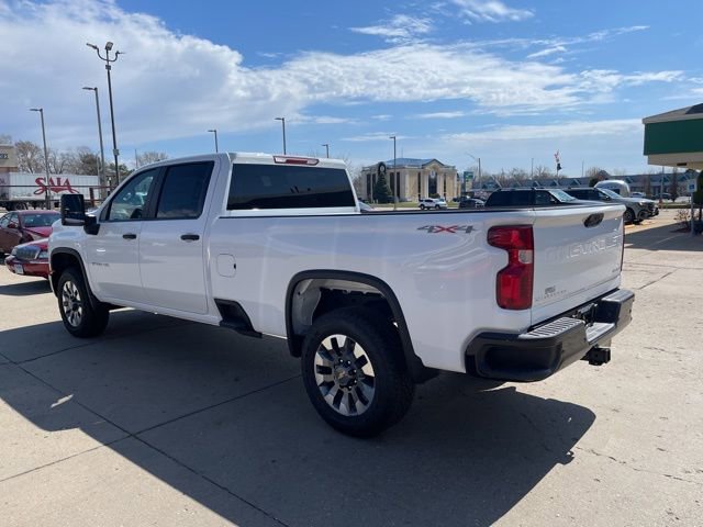 2025 Chevrolet Silverado 2500HD Custom photo 4