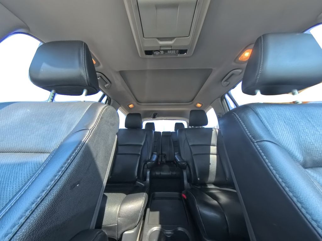 2017 Honda Pilot Elite photo 22