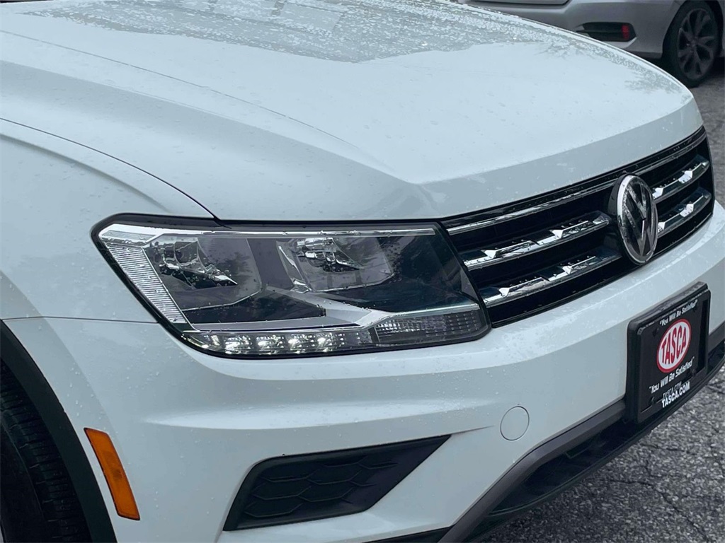 2021 Volkswagen Tiguan SE photo 9