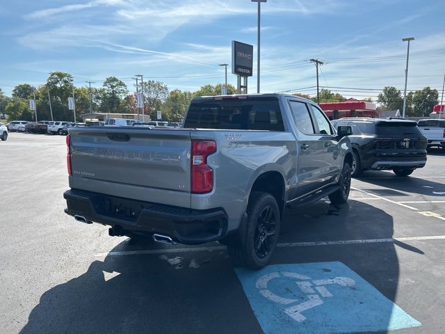 2026 Chevrolet Silverado 1500 LT Trail Boss photo 2