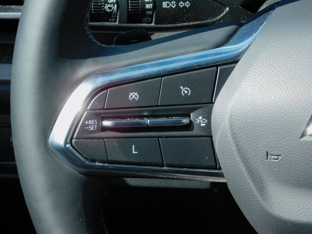 2025 Chevrolet Traverse photo 18