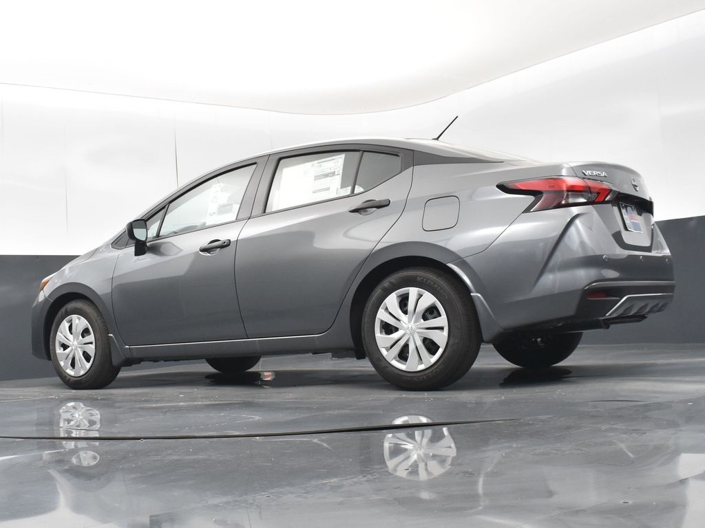2025 Nissan Versa 1.6 S photo 33