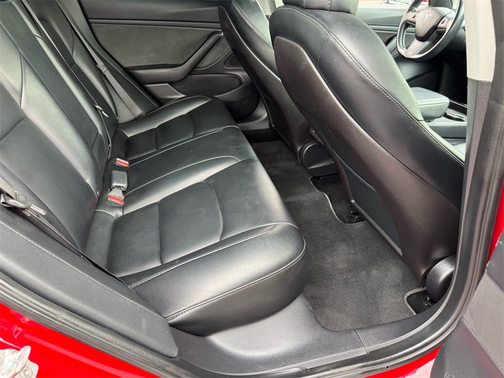 2019 Tesla Model 3 Long Range photo 19