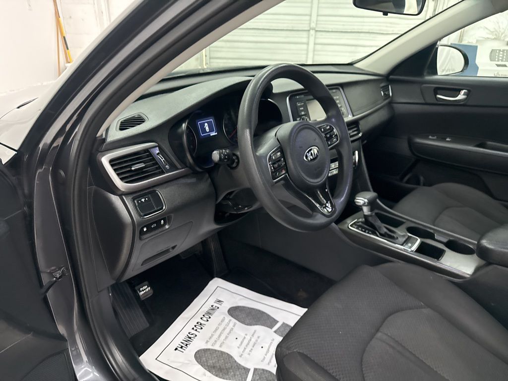 2017 Kia Optima 1.6T LX photo 7