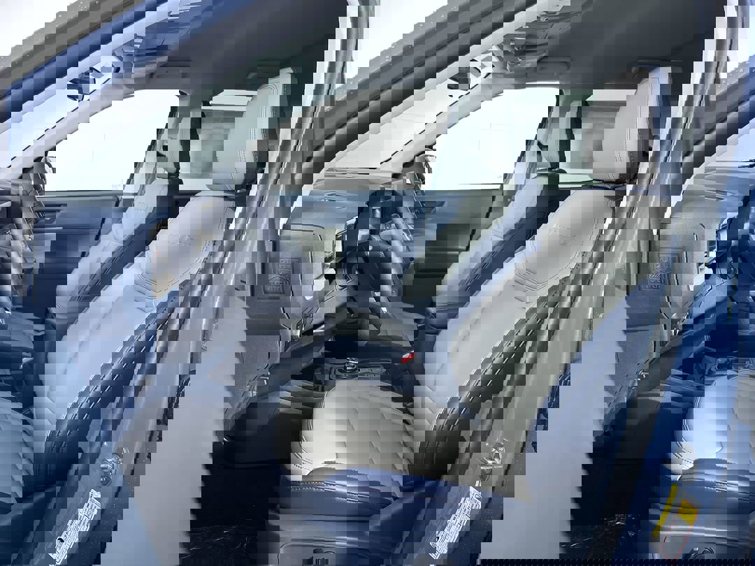 2025 Ford Maverick Lariat photo 13