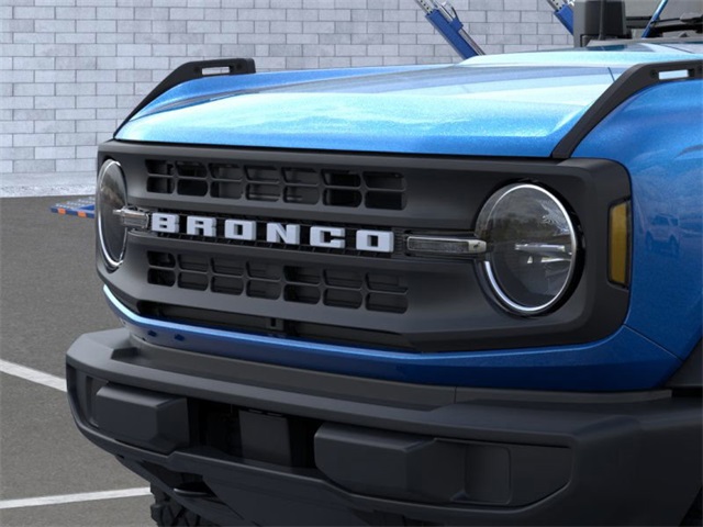 2025 Ford Bronco Base photo 16