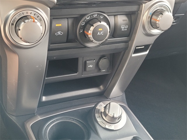 2024 Toyota 4Runner SR5 4WD photo 24