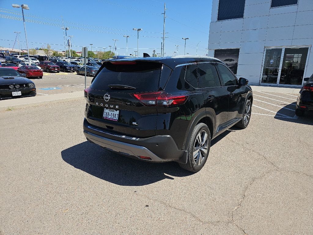 2023 Nissan Rogue SL photo 17
