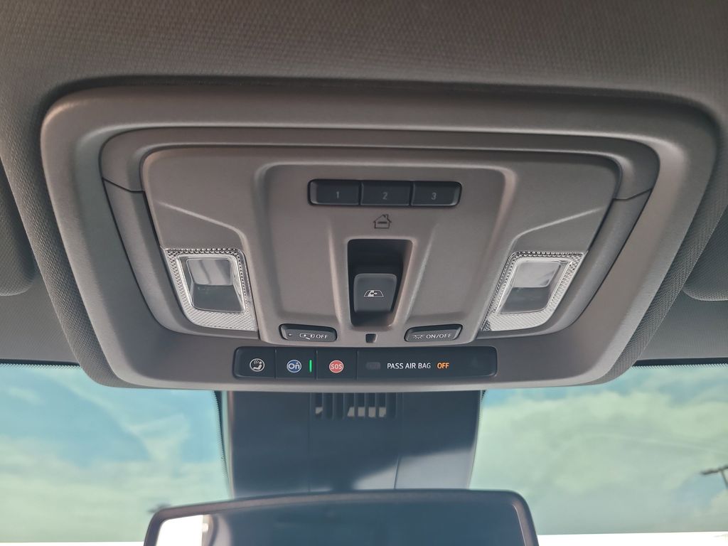 2024 Chevrolet Silverado 3500HD LT photo 21