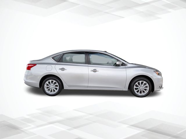 2019 Nissan Sentra SV photo 3