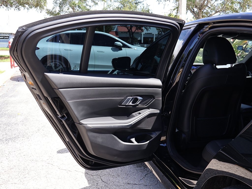 2023 Bmw 330e photo 23