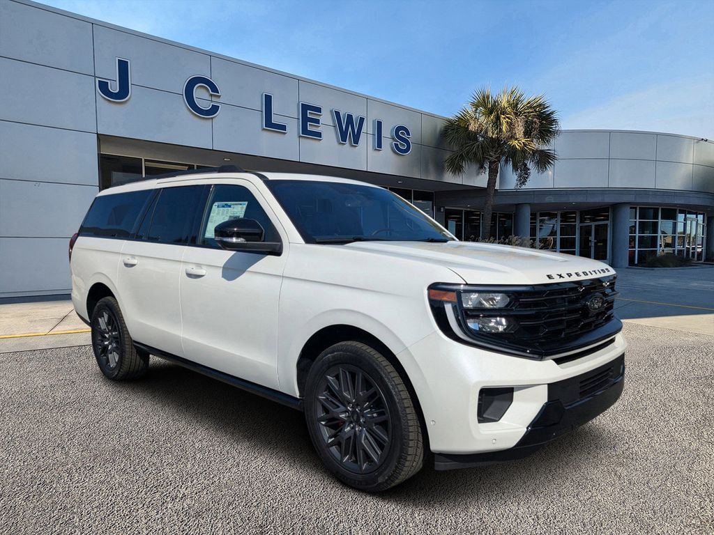 2025 Ford Expedition Platinum's photo