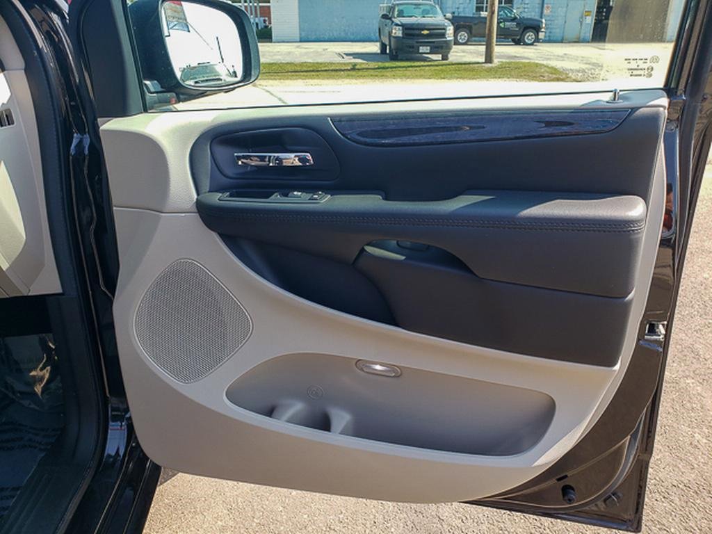 2018 Dodge Grand Caravan SE photo 24