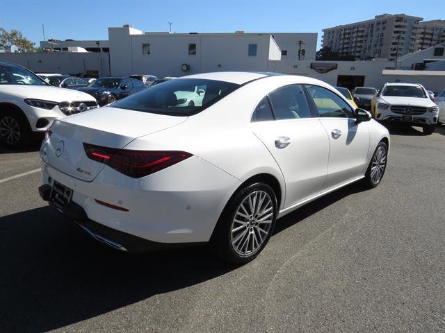 2025 Mercedes Benz CLA 250 4MATIC photo 4