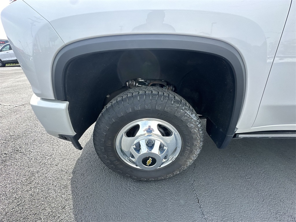 2022 Chevrolet Silverado 3500HD High Country photo 10
