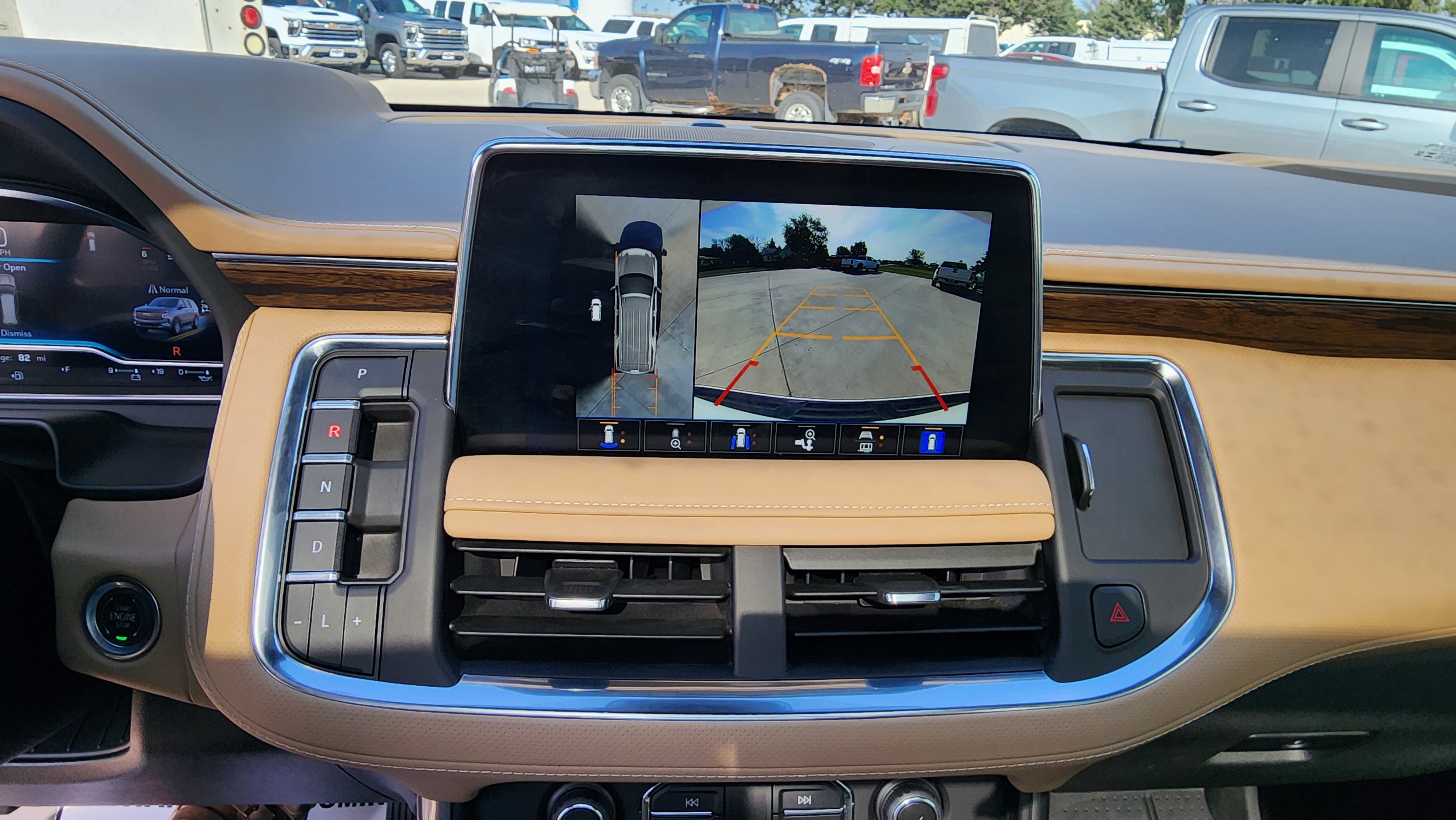 2024 Chevrolet Suburban Premier photo 17