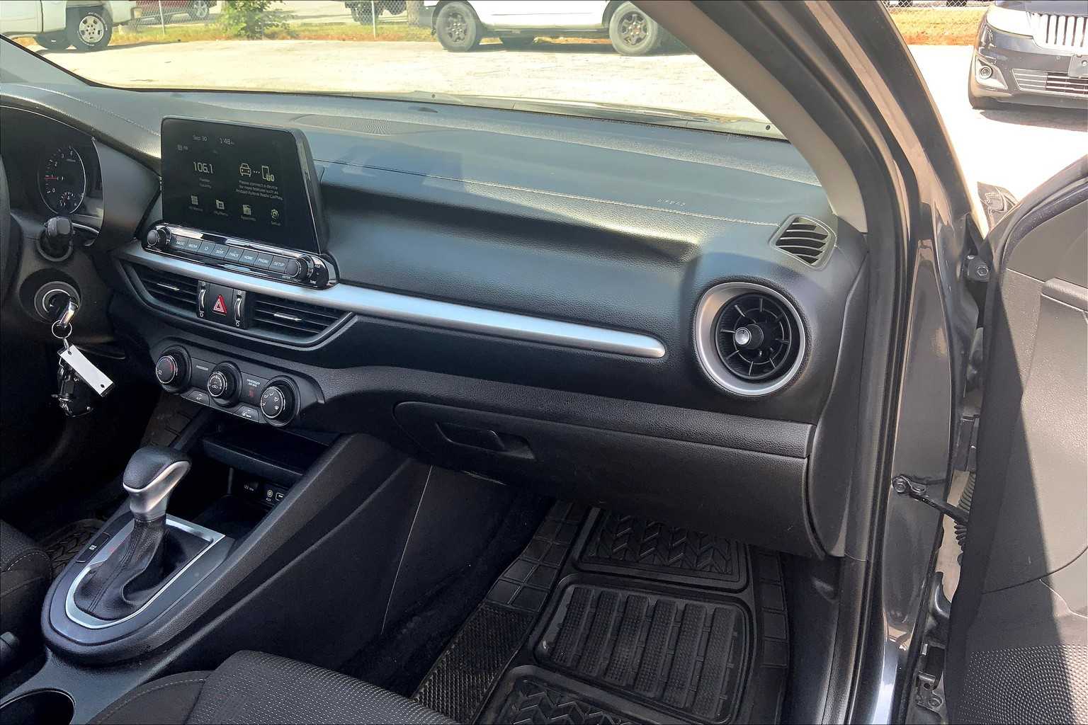 2021 Kia Forte LXS photo 16